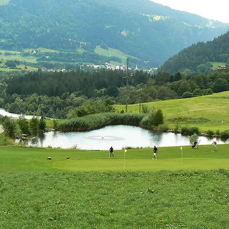 Piz Mundaun Apartment