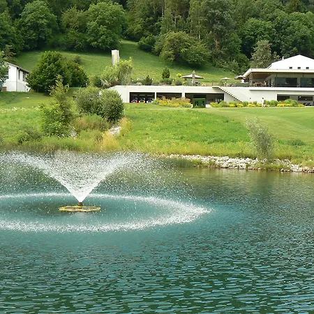 Piz Mundaun Apartment *