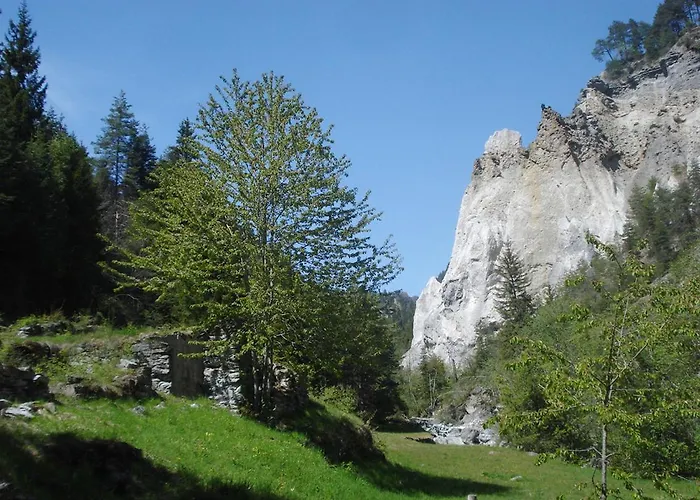 Piz Mundaun Apartamento *